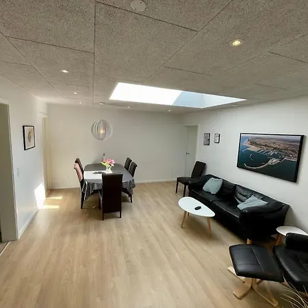 Skon Og Rummelig Apartmán